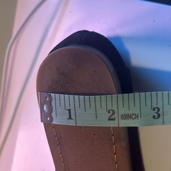 Toms Kelli Black Suede Tassel Flats - Picture 13 of 14